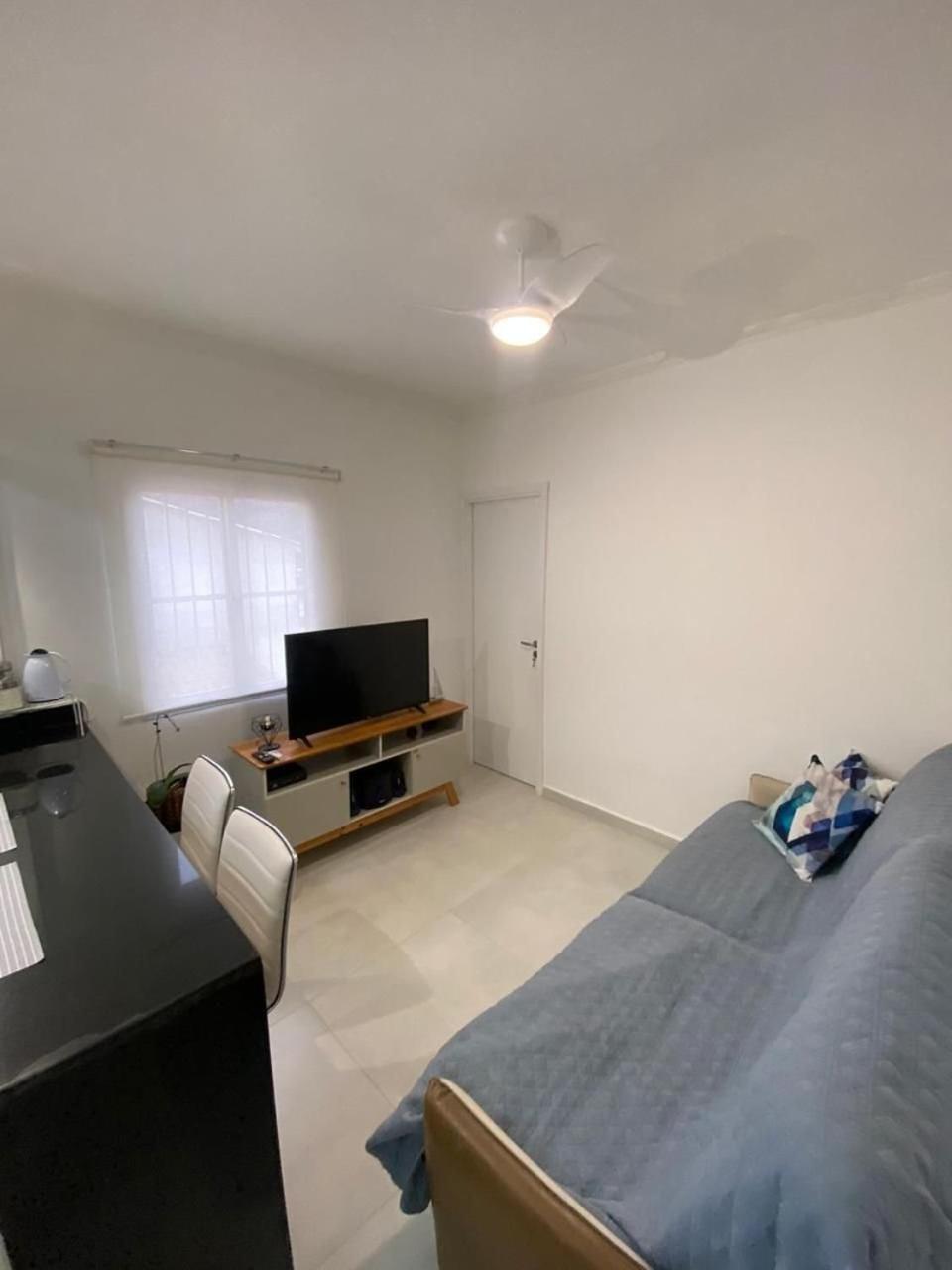 Canto Forte- Suite C/Varanda - Ate 5 Hospedes- Garagem - Wi Fi E 200 Metros Da Praia, 50 Metros Da Av Gastronomica Da Pg Praia Grande  Ngoại thất bức ảnh