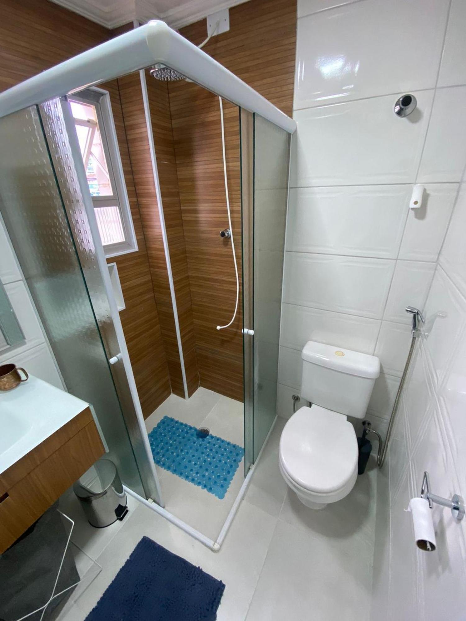 Canto Forte- Suite C/Varanda - Ate 5 Hospedes- Garagem - Wi Fi E 200 Metros Da Praia, 50 Metros Da Av Gastronomica Da Pg Praia Grande  Ngoại thất bức ảnh