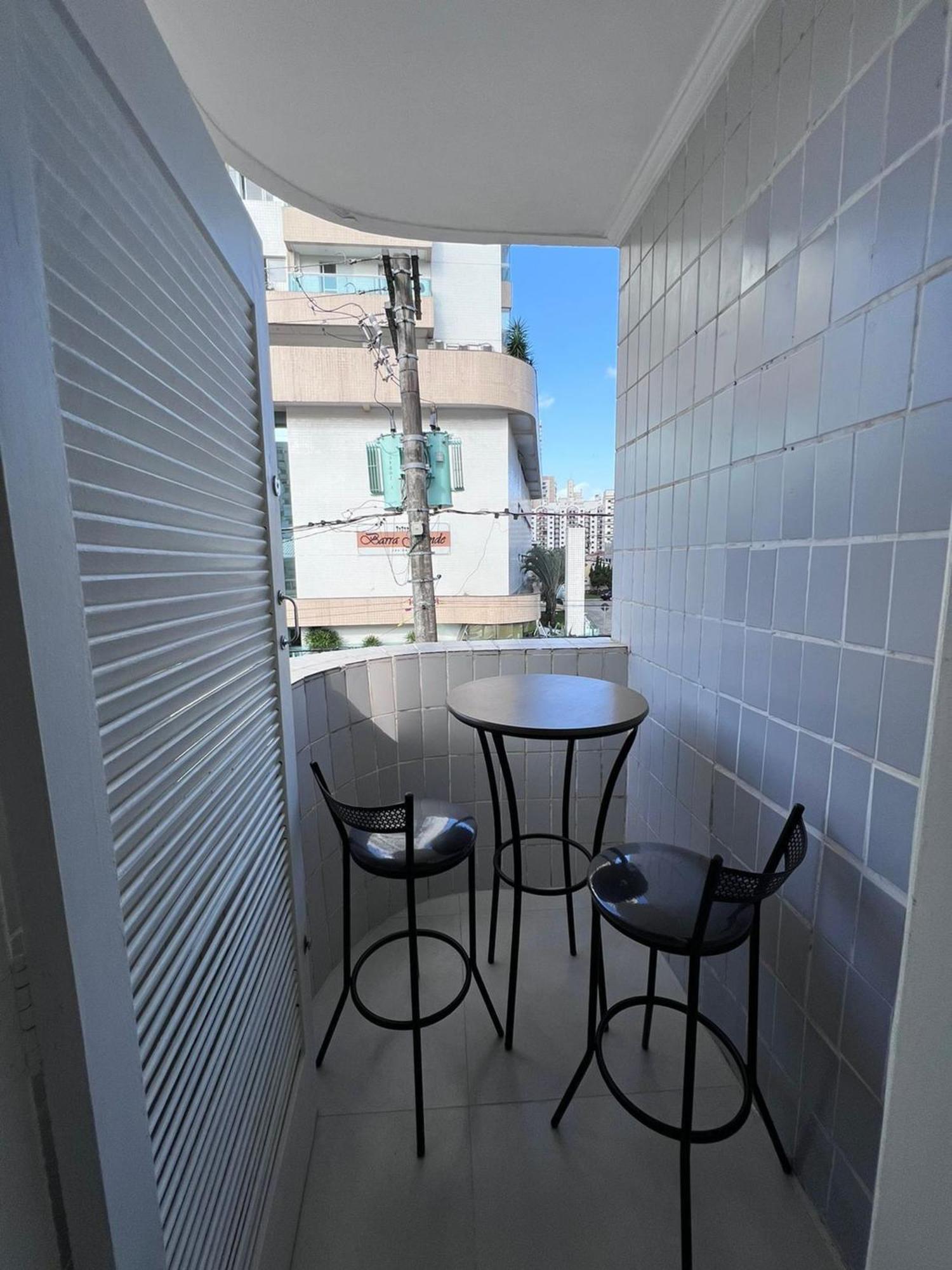 Canto Forte- Suite C/Varanda - Ate 5 Hospedes- Garagem - Wi Fi E 200 Metros Da Praia, 50 Metros Da Av Gastronomica Da Pg Praia Grande  Ngoại thất bức ảnh