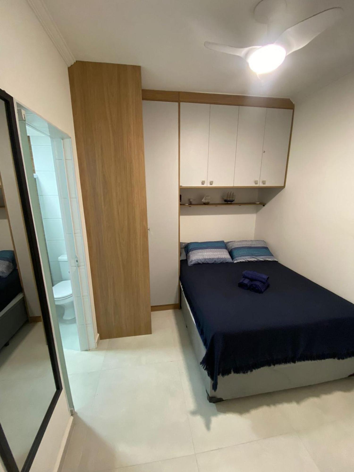 Canto Forte- Suite C/Varanda - Ate 5 Hospedes- Garagem - Wi Fi E 200 Metros Da Praia, 50 Metros Da Av Gastronomica Da Pg Praia Grande  Ngoại thất bức ảnh